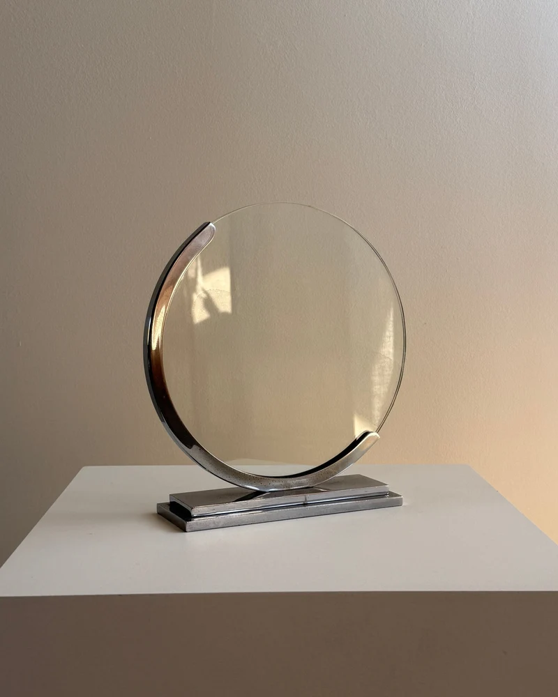British Art Deco Circular Polished Chrome Photo Frame c.1930