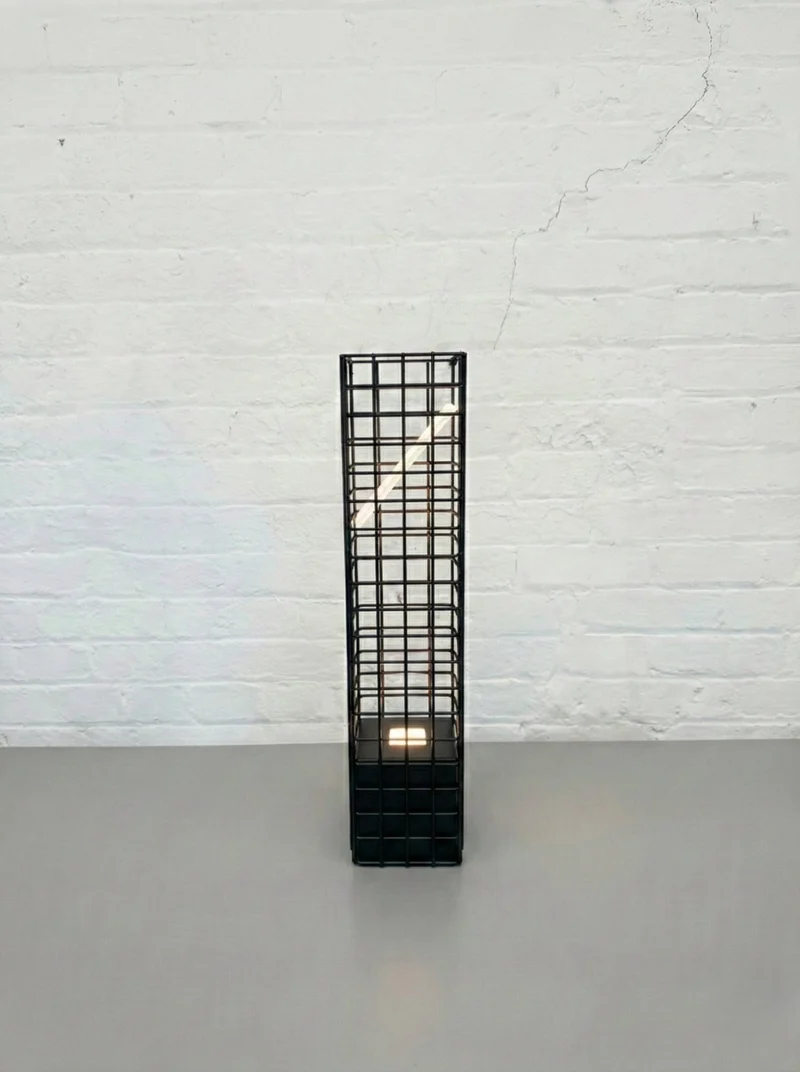 Ami Desk Lamp in Steel Mesh and Glass