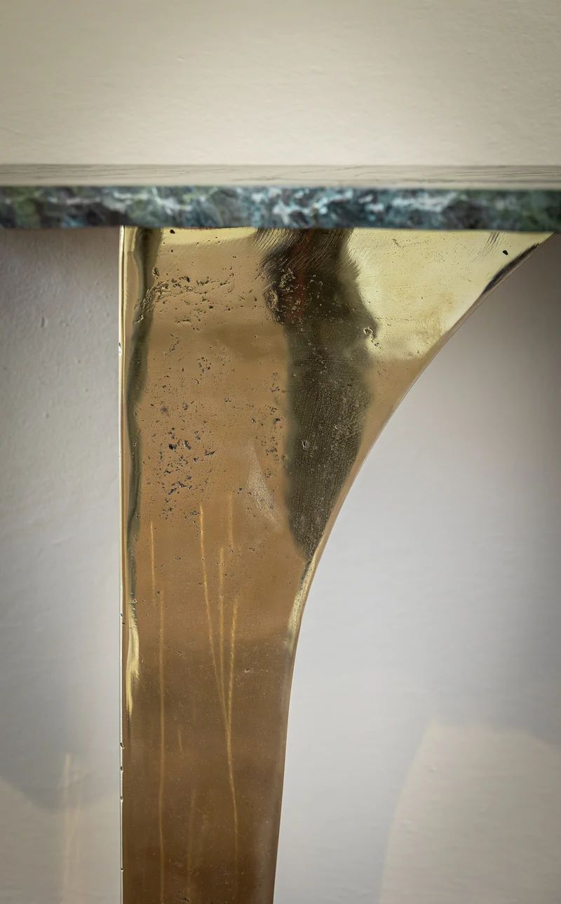 VITTORIA Console