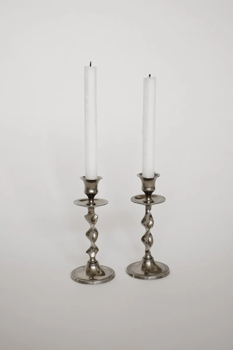 Set of 2 Elegant Vintage Twisted Candleholders