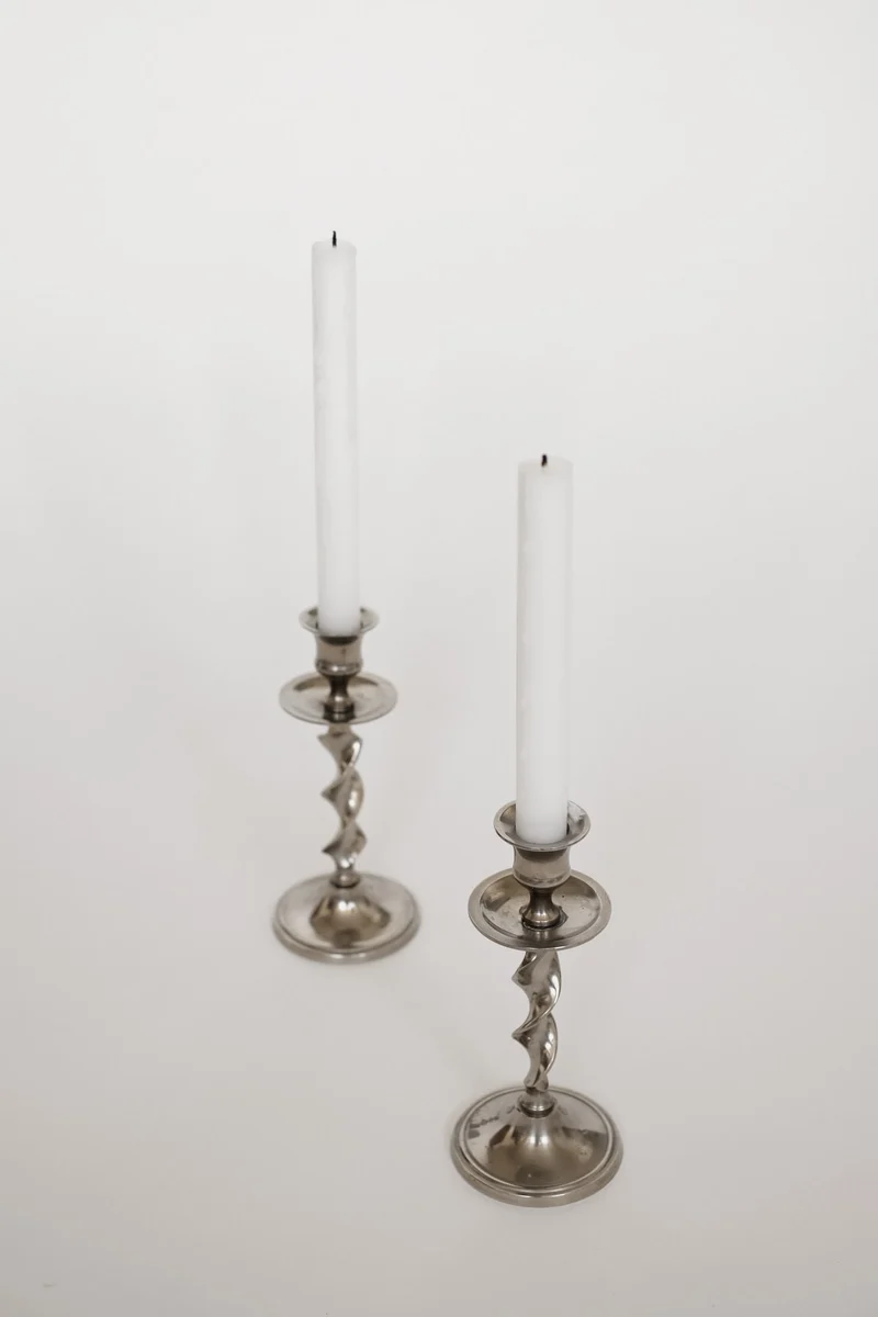 Set of 2 Elegant Vintage Twisted Candleholders