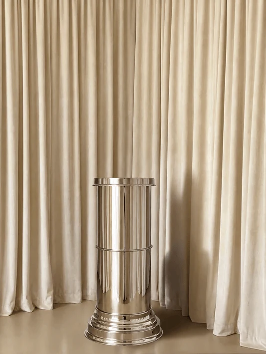 Cylindrical Side Table in Metal and mirror-polished metal - Plinth/ Pedestal