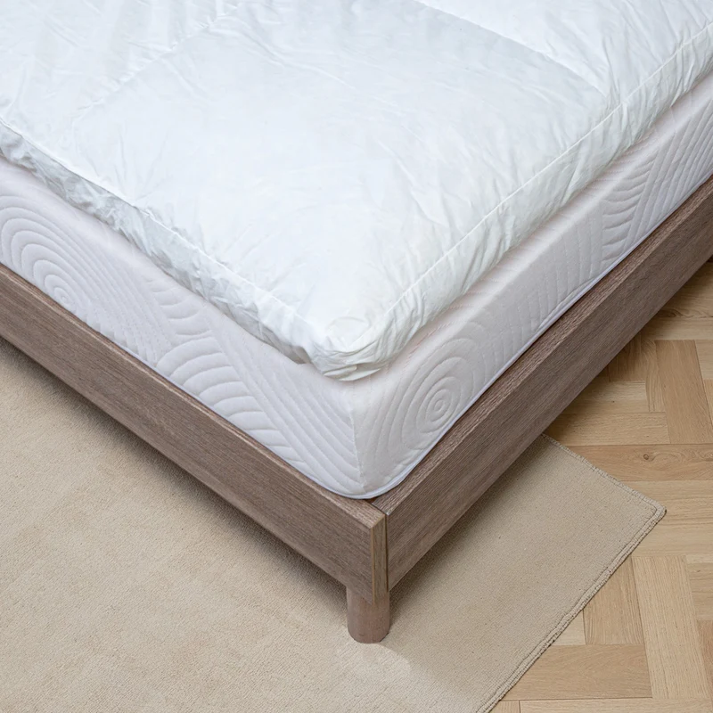 Surmatelas Tranquillité - Duvet et plumettes de canard - Douceur naturelle - Fabriqué en France - 6 cm d'épaisseur