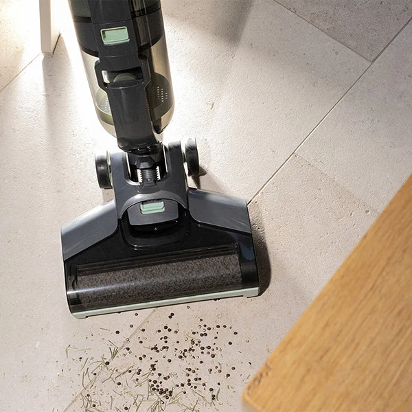 Aspirateur balai laveur filaire DOH143 Livoo