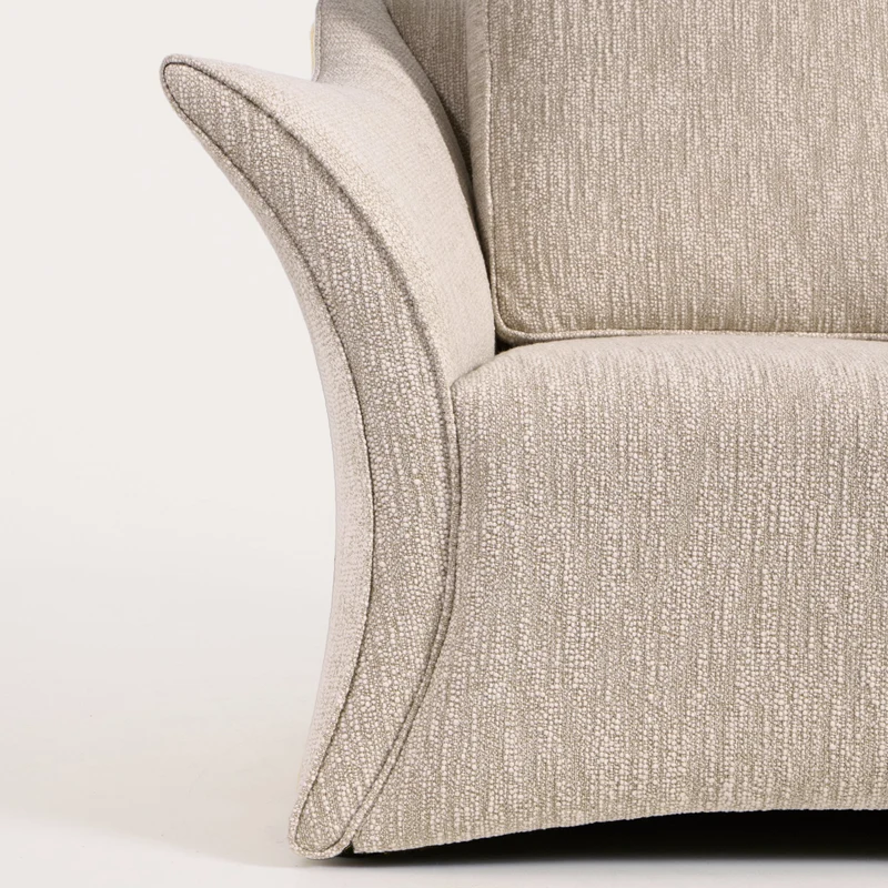 Perícia Lounge Chair