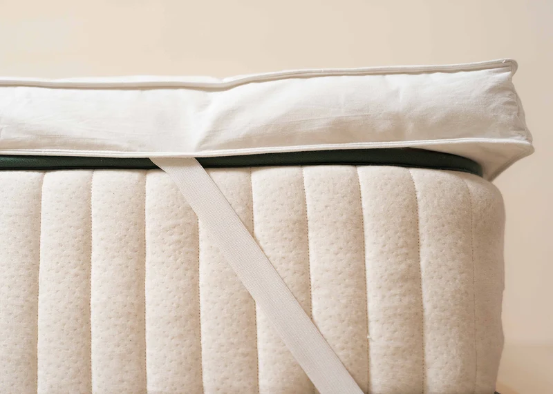 Surmatelas en plumes et duvet