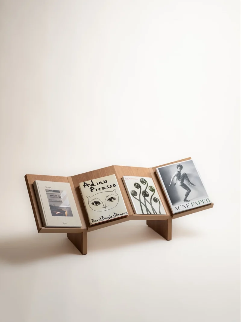 The Widescreen Bookstand