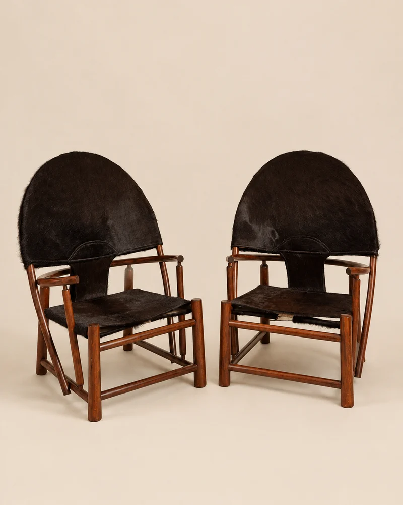 Pair of Hoop G23 Lounge Chairs