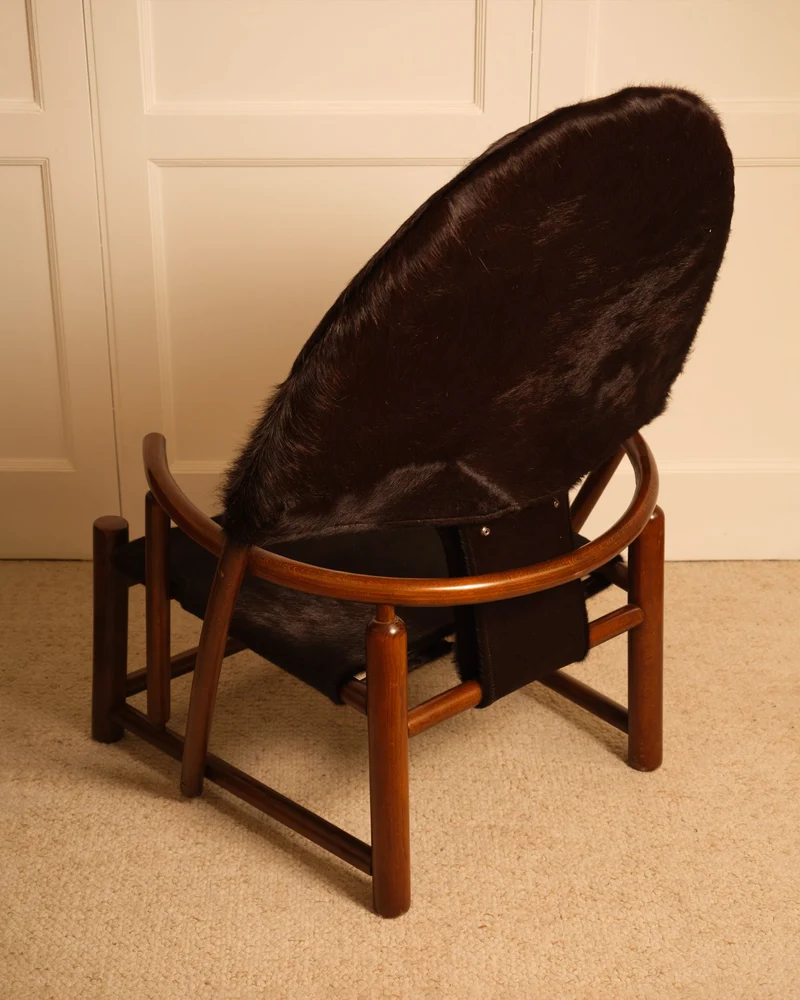 Pair of Hoop G23 Lounge Chairs