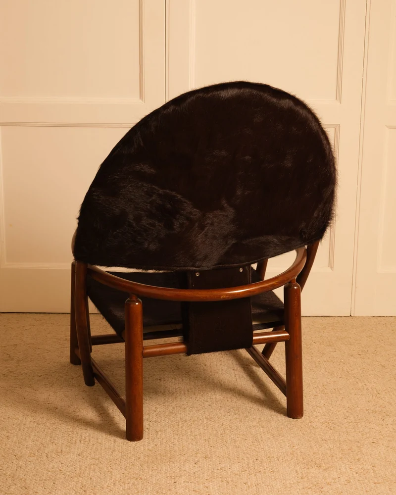 Pair of Hoop G23 Lounge Chairs