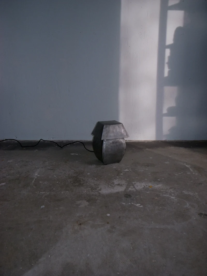 Short Hammered Steel Lamp