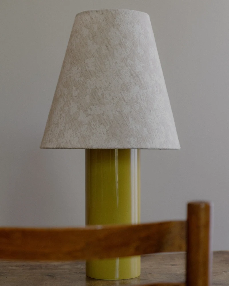 Giro Chartreuse Florale - Table Lamp