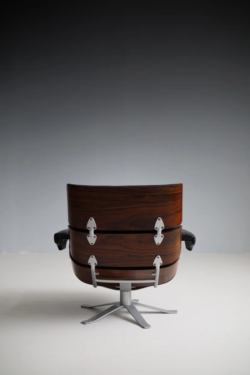 Rare Lounge Chair by Carlo Hauner