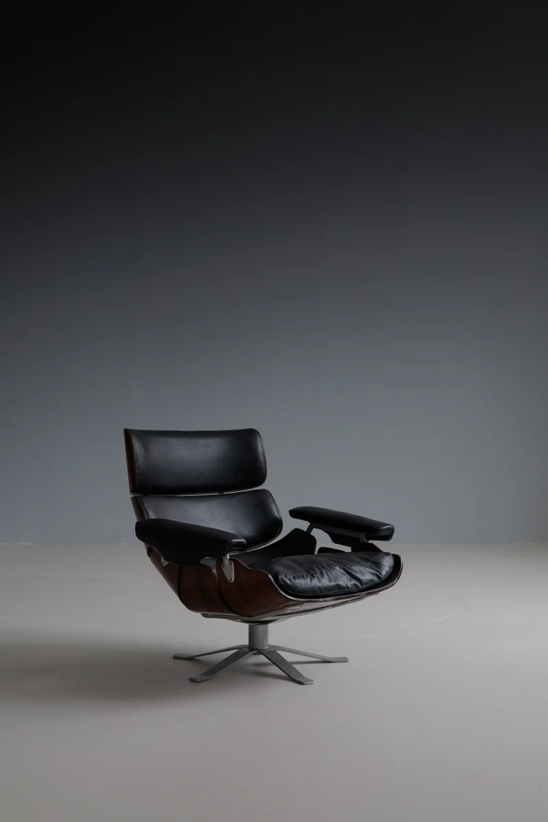 Rare Lounge Chair by Carlo Hauner