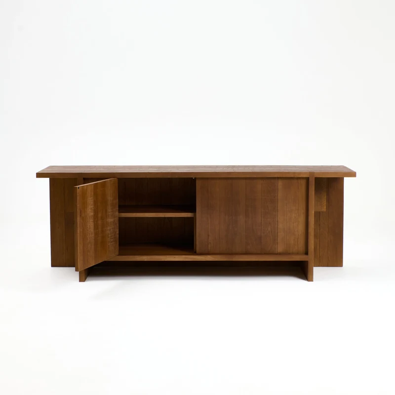 Perícia Credenza in Solid Oak