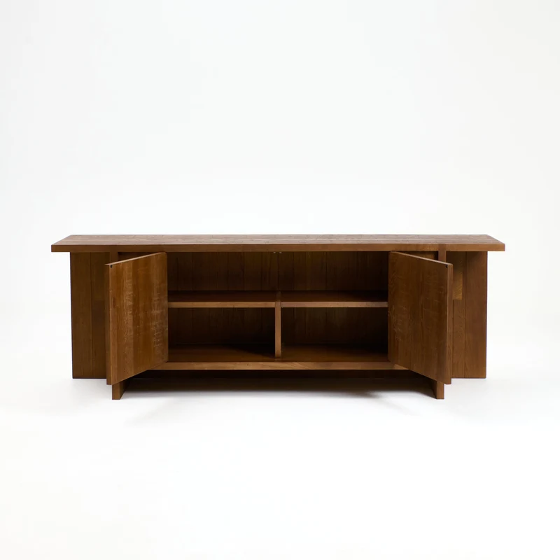 Perícia Credenza in Solid Oak