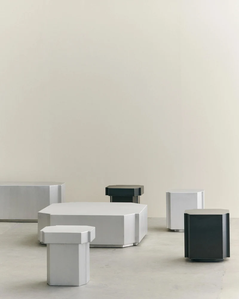 FUNKI LOUNGE TABLE SQUARE
