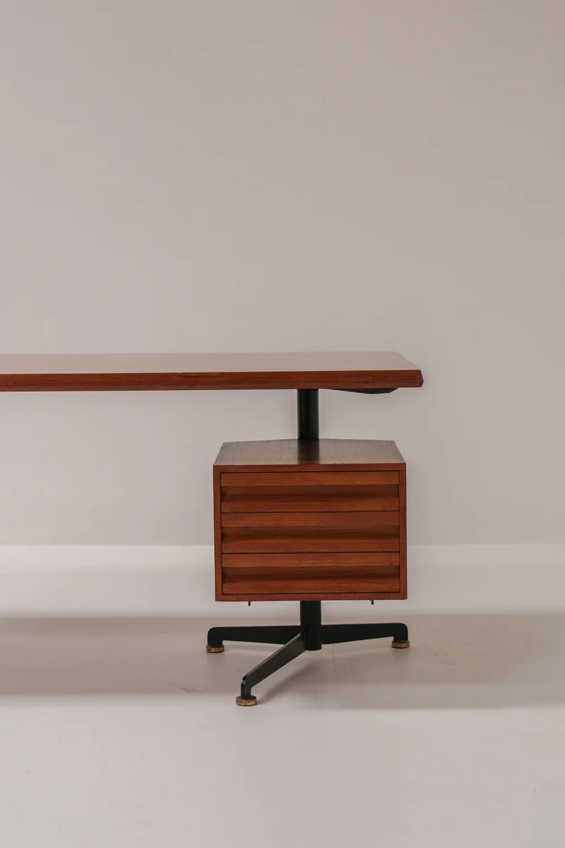 Osvaldo Borsani T95 Executive Desk for Tecno, Italy, 1956