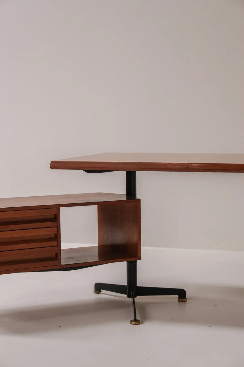 Osvaldo Borsani T95 Executive Desk for Tecno, Italy, 1956