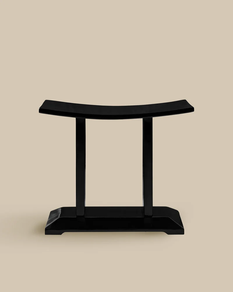 Oriole Lacquer Stool