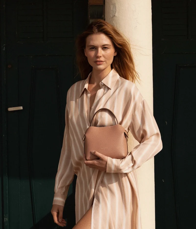 Mini Swann | Rose Terracotta