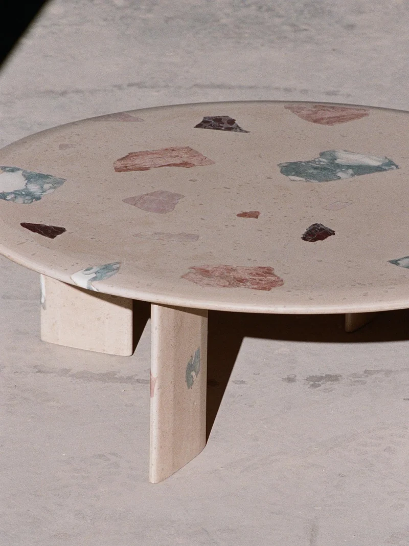 DISCUS Coffee Table