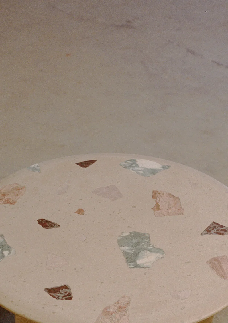DISCUS Coffee Table