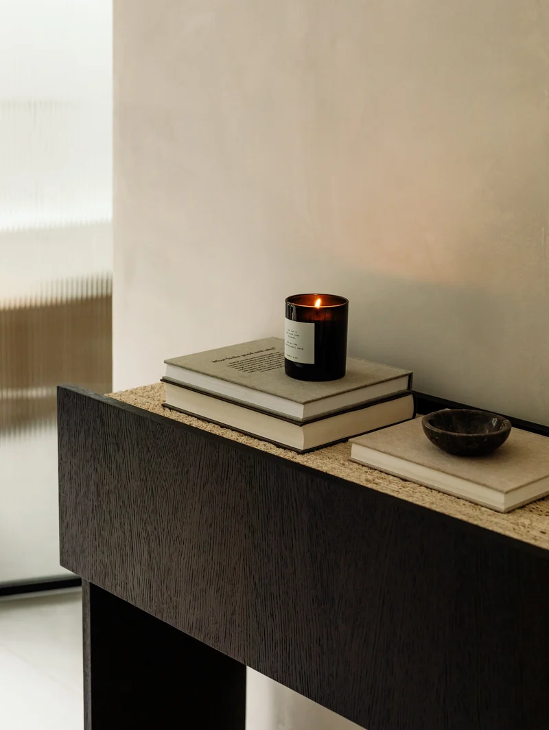 Minimalistic ORIA Console Table