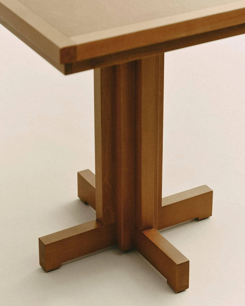 FRANKIE TABLE