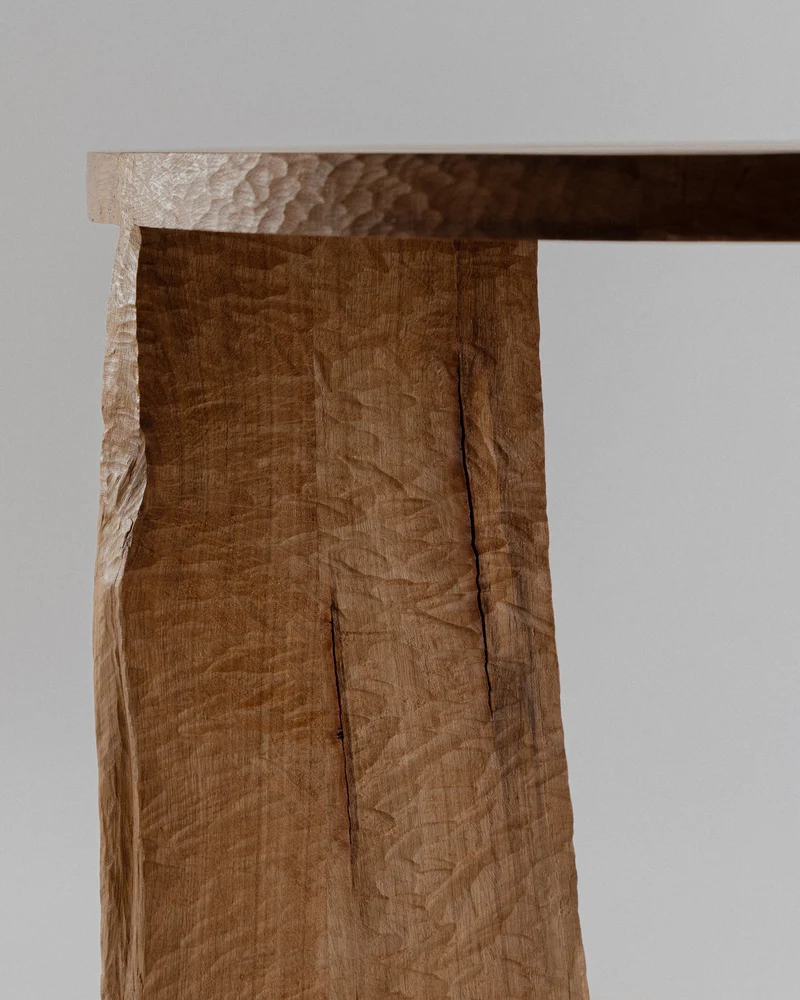 Molino Dining Table in Carved Oak Wood