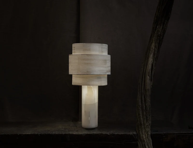 Auge Onyx Table Lamp