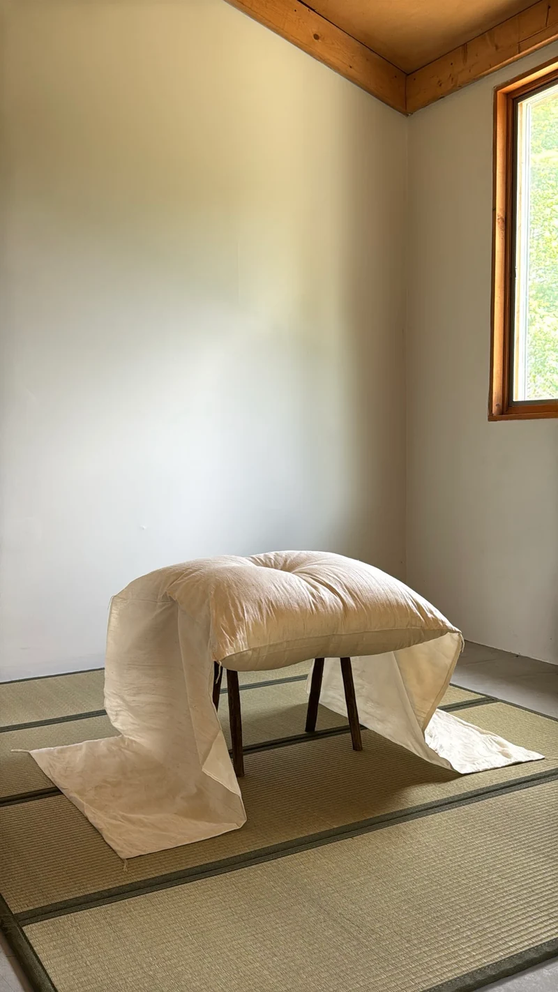 RAINI FLOOR PILLOW