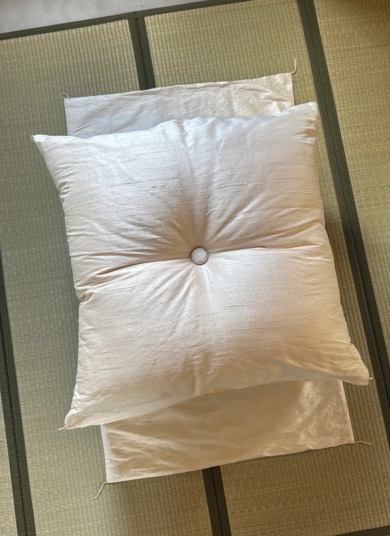 RAINI FLOOR PILLOW