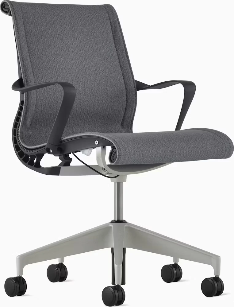 Setu Chair, With Arms