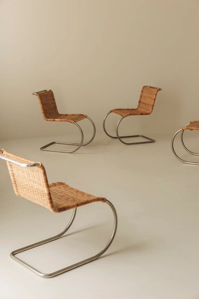 Ludwig Mies van der Rohe – B42 Cantilever Dining Chairs (Set of 4)