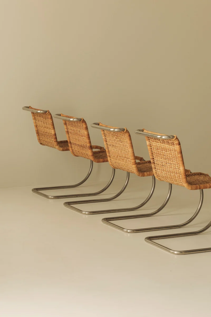 Ludwig Mies van der Rohe – B42 Cantilever Dining Chairs (Set of 4)