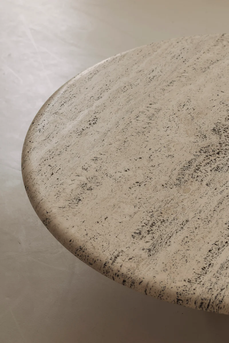 Travertine round coffee table by Angelo Mangiarotti, Italy 1970s