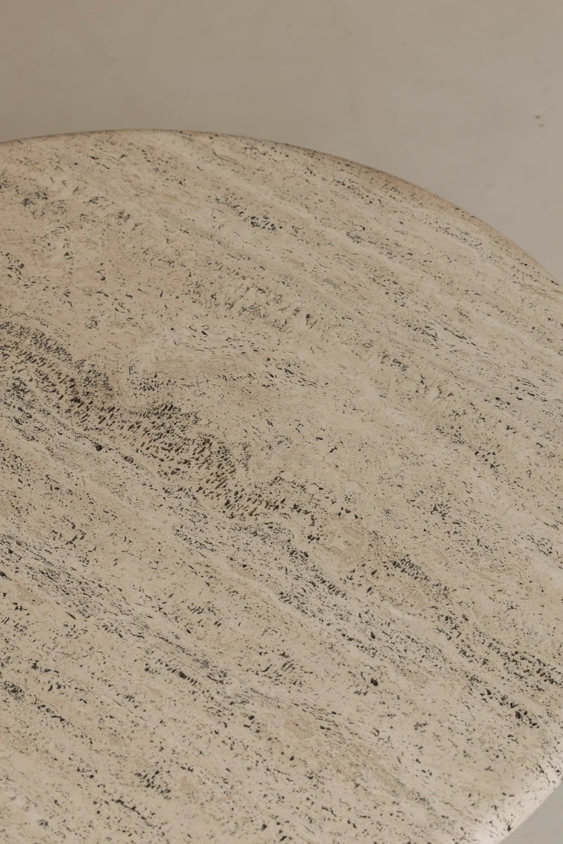 Travertine round coffee table by Angelo Mangiarotti, Italy 1970s