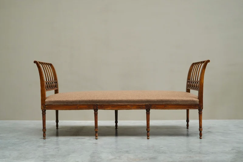 Beautiful Regency Style Daybed / Chaise Longue Europe Early 20th Century