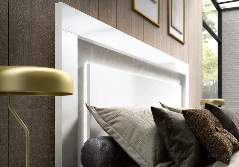 Lit adulte blanc laqué tête de lit LED - Mara
