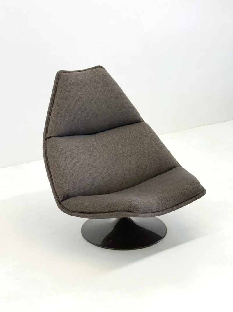 Artifort F510 armchair by Geoffrey Harcourt