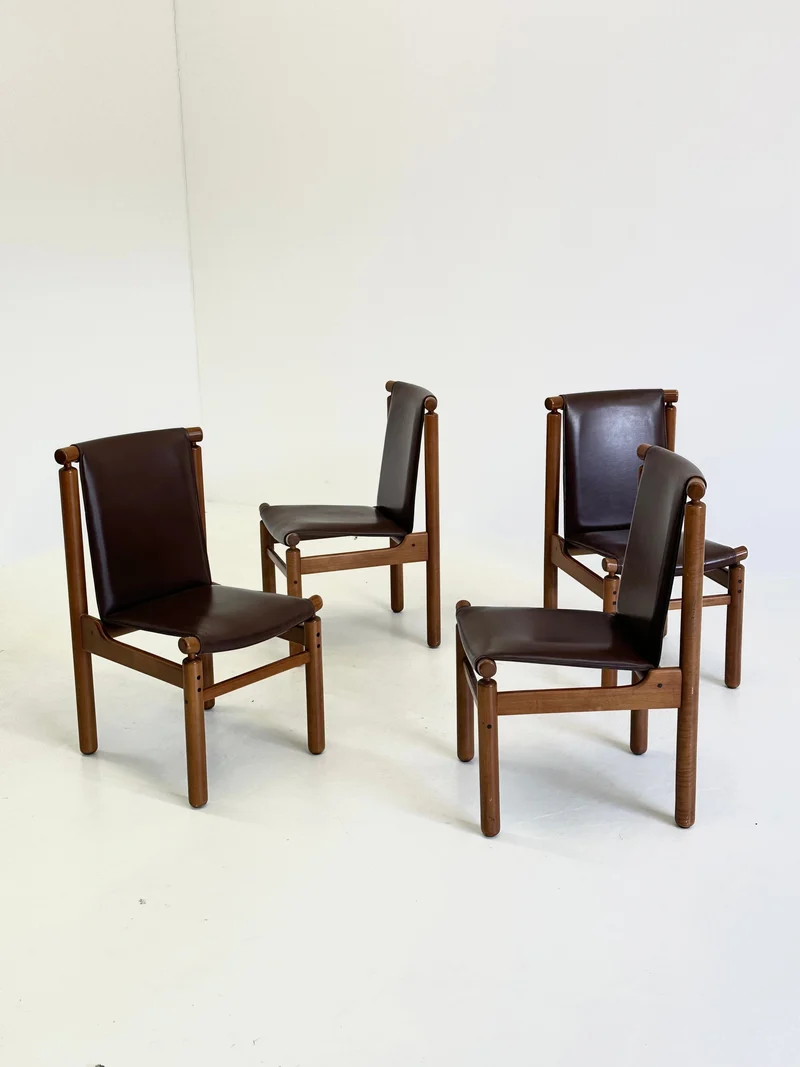 Set of Tapiovaara Dining Chairs by La Permanente Cantù