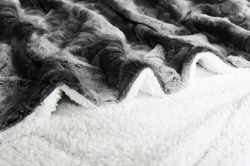 Couverture fausse fourrure
