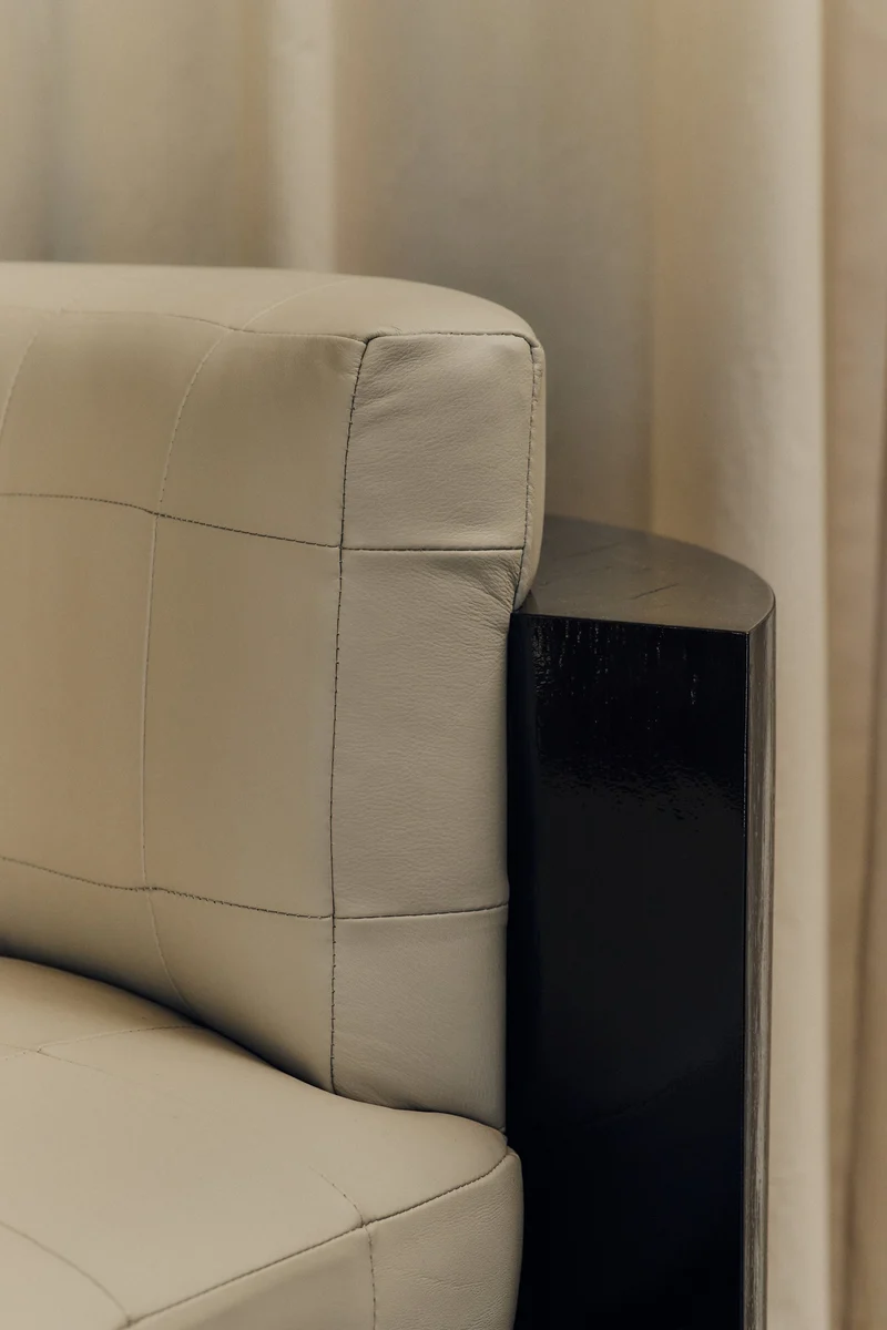 Forma Lounge Chair