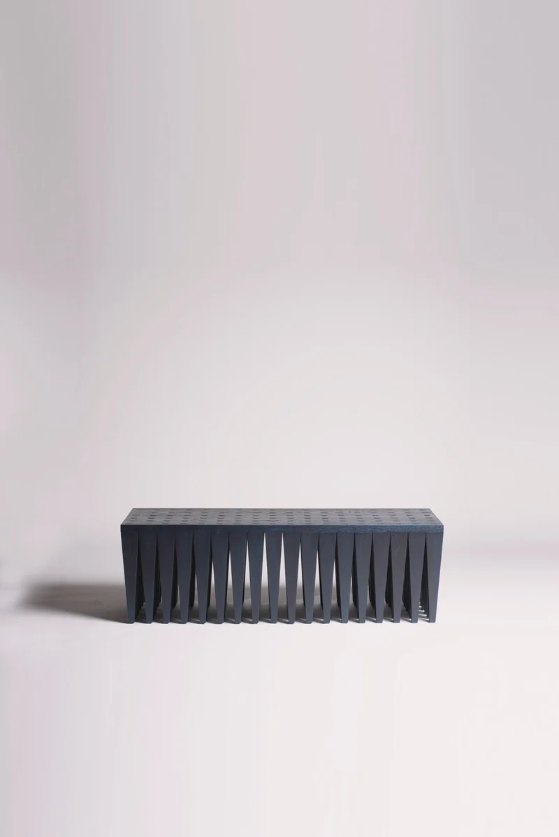 Obsidiana Bench