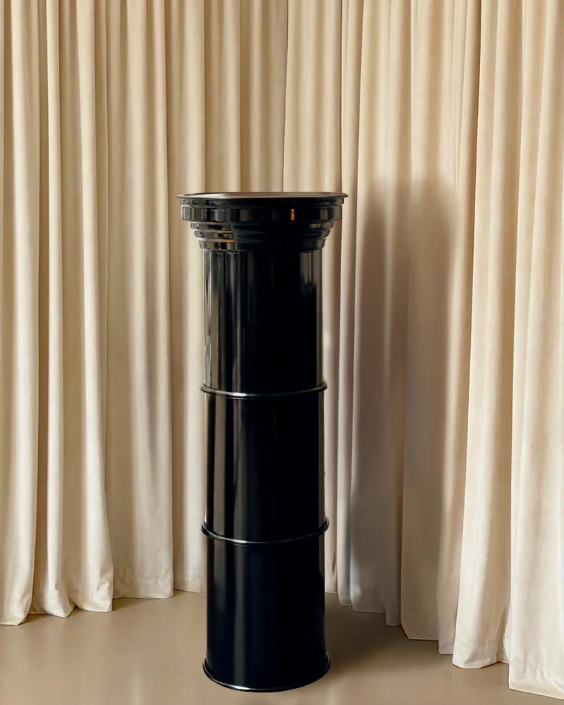 Art Deco Columns Plinth Pedestal in Black Glossy Aluminium