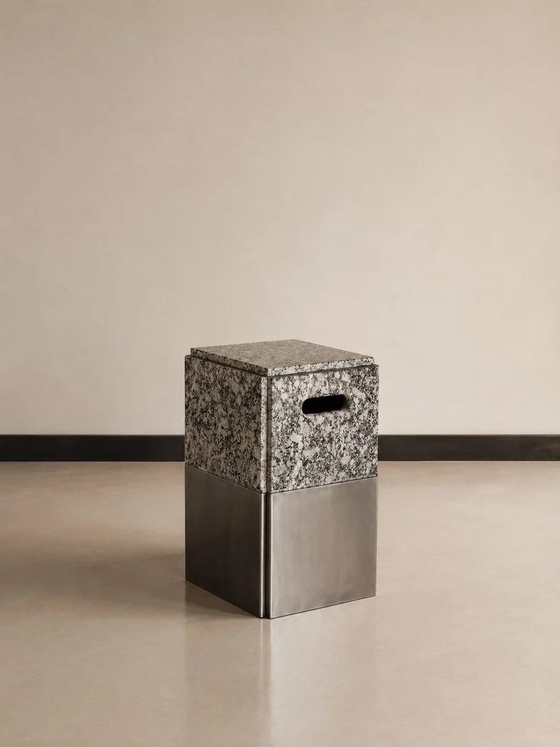 Rehundido Stool in Steel and Marble