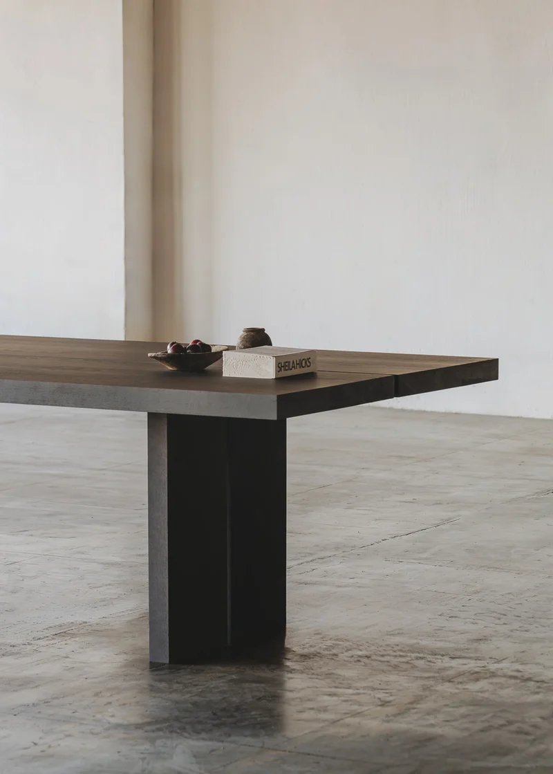 Murakami Table