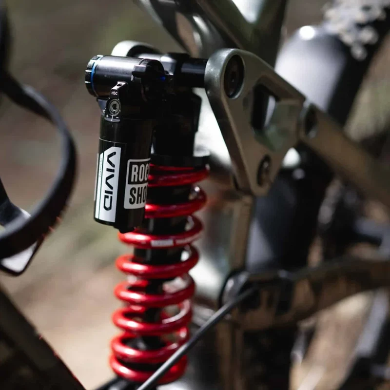 Amortisseur ROCKSHOX VIVID ULTIMATE RC2T HBO Standard pour Specialized Enduro (2020+)