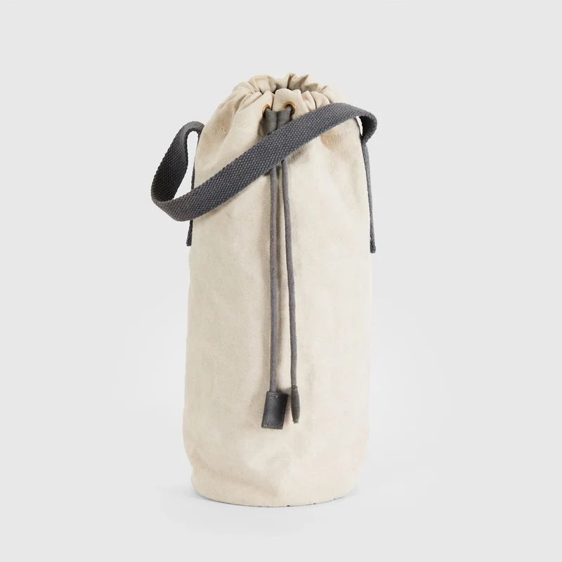 The Muse 1.0 Portable Lamp in Hackles Black Bundle